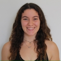 Gara Gil Llacer Perfil