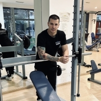 Adrian Fernandez Garcia Perfil